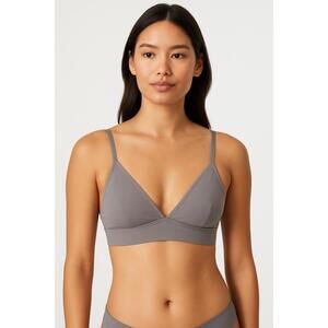 Babaton Gray Unpadded Adjustable Straps Stylish Lightweight Bra Medium